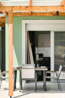 Small Halipoma Laertes into Lefkada town close - 7