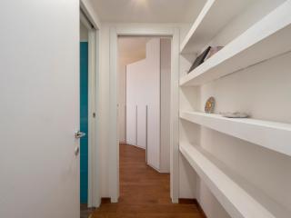 I Host Apartment - Sebino 4 - Milan - 2