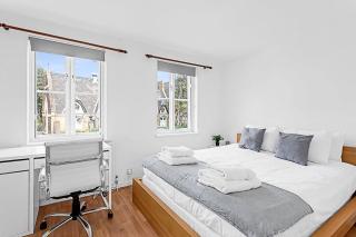 Beautiful Three-Bedroom House in Richmond - 8