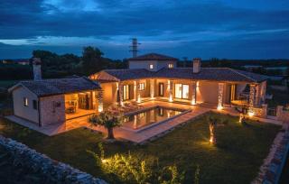 Beautiful Villa Lere with pool in Liznjan - Ližnjan - 6