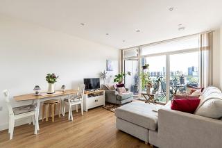 Canary Wharf Retreat with Scenic Balcony Views - Londra - 0