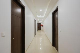 Super Townhouse Akshay Hotel - Gurgaon - 4