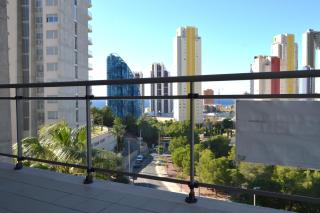 Tu Paraíso Costero en Playa de Poniente, Vistas al Mar, Arena Dorada y un Entorno de Lujo - Benidorm - 9