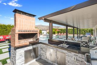 Gameroom, Pool, Spa, Firepit by MariamsBnb - 8