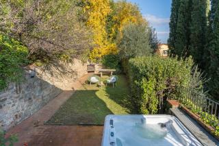 Private Jacuzzi - Villa Bellosguardo in Florence Historic Center - Florence - 4