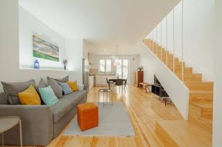 Modern Villa by Hosty - Oporto - 0