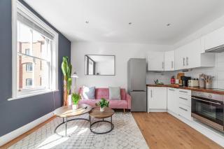 Chic One Bed City Flat - London - 3