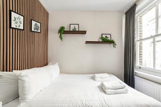 Chic One Bed City Flat - London - 6