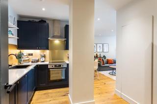 Stunning Modern Apartment in the Heart of Holborn - London - 2