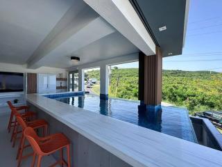 Modern Poolside Getaway - 0