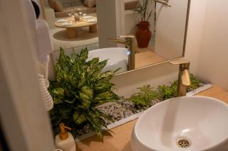 Luxury 2BHK Escape with Hot Tub - 6