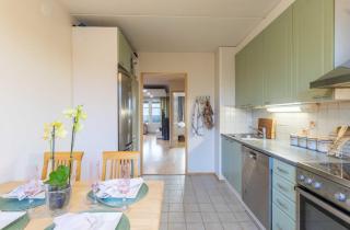 Good 3 rooms apartment with free parking & beds for 6! - 5