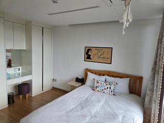 The Stay Christmas - 6