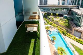 Renovated Lake Terrace Studio JLT Next to METRO! - 9