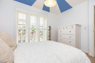 BOURNECOAST - DETACHED HOUSE with PARKING and GARDEN - HB7358 - Christchurch - 1