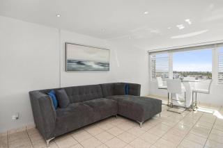 Oceanview Poolside Getaway #903 - 9