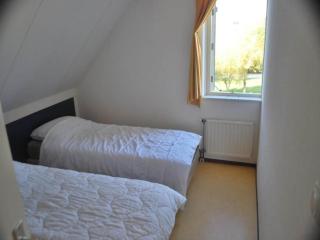 Amazing bungalow with garden - Breskens - 3
