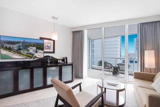 Fontainebleau Jr Suite with Balcony Condo - 2