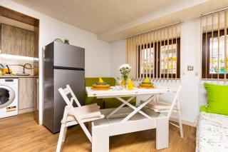 Tiny Secret Place next to MU with Private Parking - Plovdiv - 3