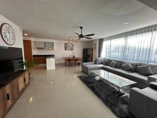 145sqm Lunxry Condo Jomtein - 3