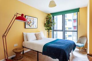 Vibrant and Modern Apartment with Canal Views - Londra - 7