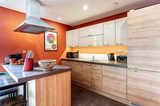 Vibrant and Modern Apartment with Canal Views - Londra - 9