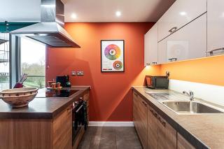 Vibrant and Modern Apartment with Canal Views - Londra - 1