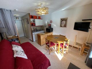 Appartement central 2*, balcon, 4 pers, coin-repas - FR-1-787-86 - 1
