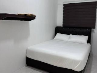 Homestay Furqan Tanah Rata - 8