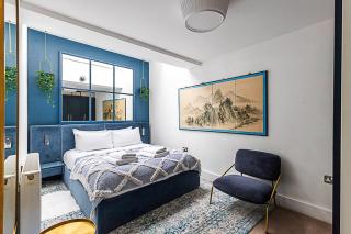 Modern & Airy 2-Bed Gem in Trendy Stoke Newington - 8