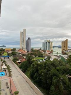 Apartamento novo 150mt da praia Ultimo andar - Piçarras - 2
