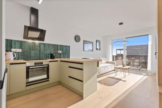 Modern Apt with AC and Balcony - Modra - 7