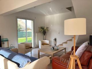 Villa des pontons Maison 5 chambres avec grand jardin clos et belle terrasse séjour spacieux lumineux à 2 kms de la plage d'Arromanches près de Bayeux, Omaha beach - table de ping pong - garage - Tracy-sur-Mer - 2