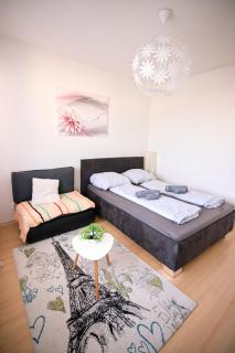 Mestsky Vyhlad-City View & 24h self check-in & Free Parking - Banská Bystrica - 1