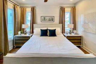 Luxury 5BR Lake House with Porch, Lake View - Dadeville - 8