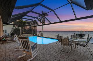 Luxury and Elegance! Stunning Riverfront view, Heated Pool - Bayview - Roelens - Cape Coral - 8