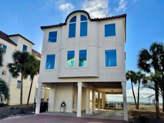 Moonlight Sonata-Beachfront-Community Pool - 9