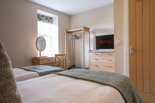 Monsal Trail Apartment B, Bakewell - 6