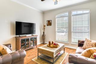 2 Mi to Texas AandM Unit with Pool and Hot Tub Access - College Station - 7
