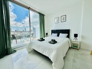 Estudio con terraza y vistas a la ciudad - Buenos Aires - 0
