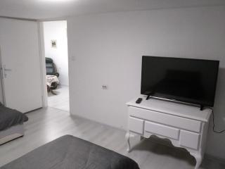 Modern & Bright Apartment in Old Town - Sarajevo - 4