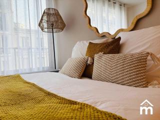St Honore Champs Elysees by Melvane - París - 8
