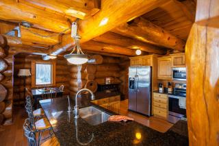 Log Retreat at Fish Creek by Simple Life Rentals - 9