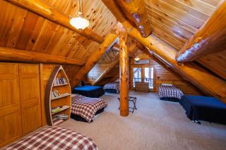 Log Retreat at Fish Creek by Simple Life Rentals - 2