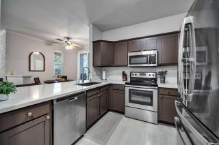 Vibrant Scottsdale Condo with Community Pool Access! - Scottsdale - 1