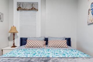 G5 KING BED central location museums FREE PARKING - 9