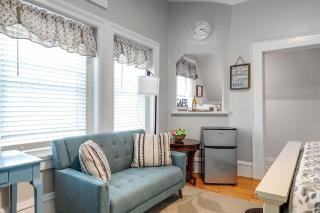 G7 central location museums free parking - 6