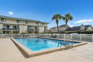 Sandprints II B-1 sleeps 4 close to beach - Destin - 8