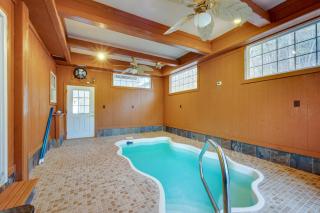 Spacious Mooresville Home with Lake Norman View! - Mooresville - 0