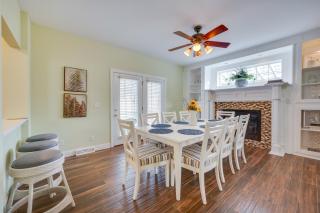Spacious Mooresville Home with Lake Norman View! - Mooresville - 1